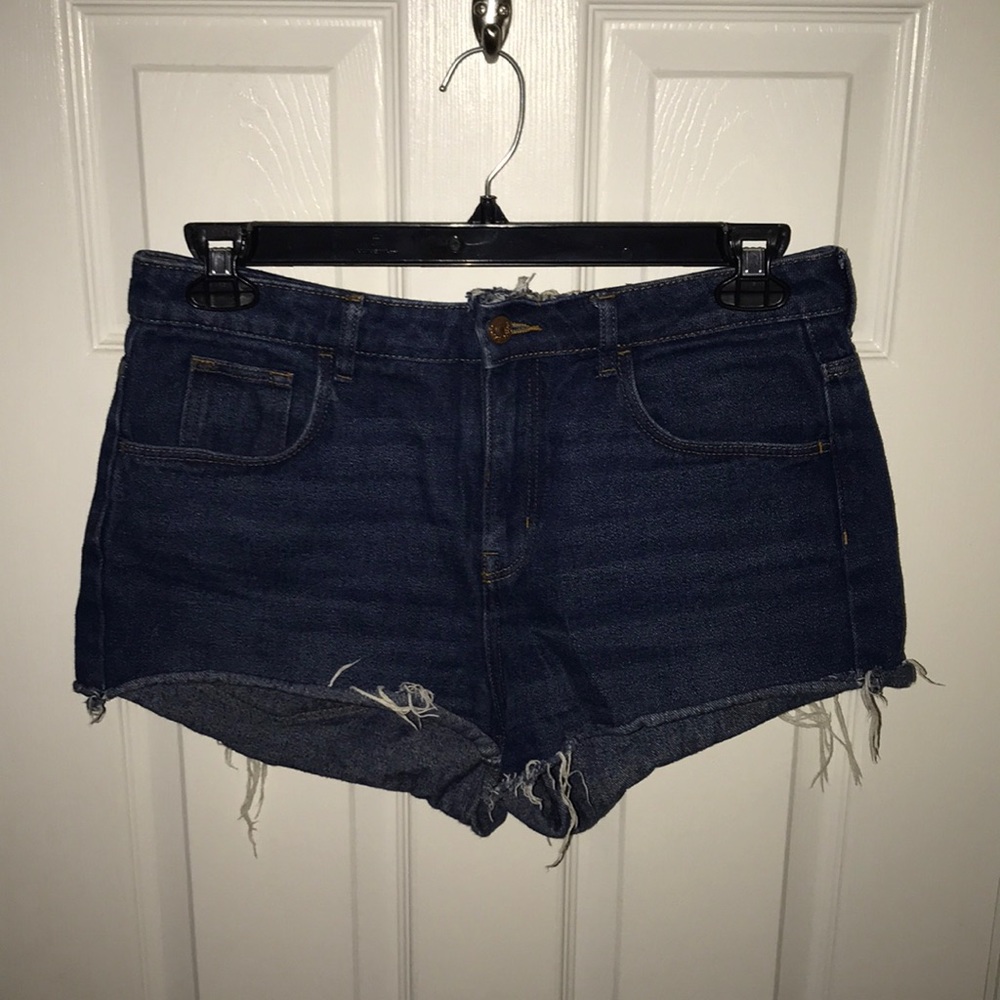 H&M denim blue high waisted shorts!
